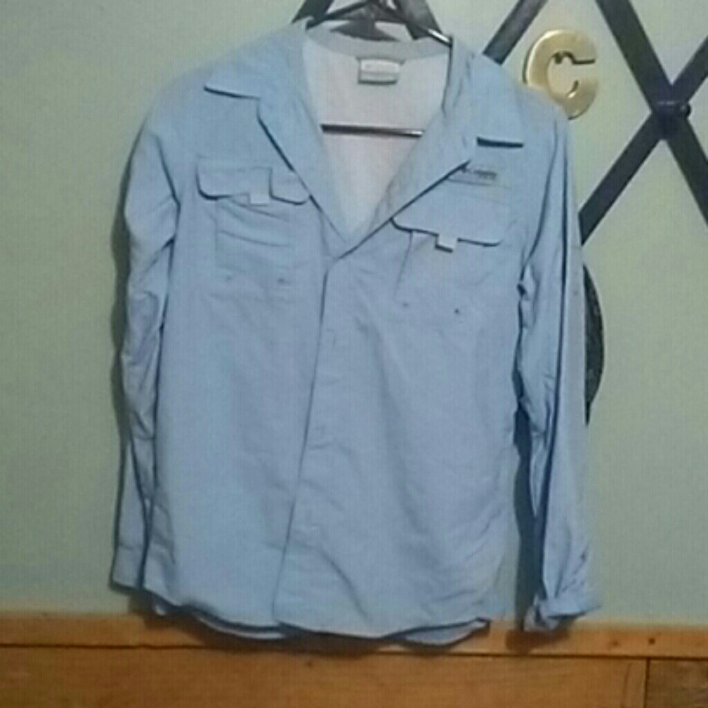 Columbia dry fit button up